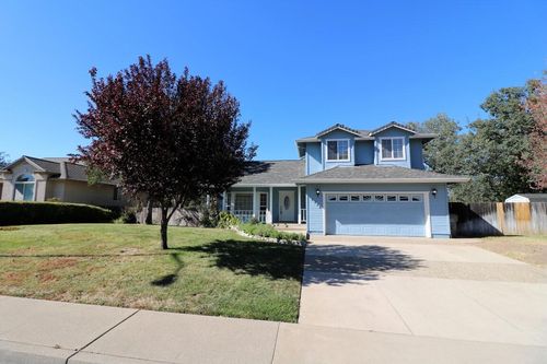 19226 Snowburst Ct, Redding, CA, 96003-7597 | Card Image