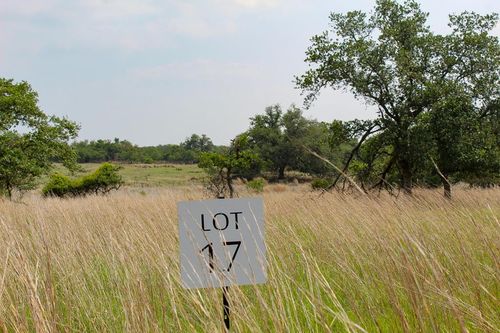 17-137 Lipan Loop Nw, Harper, TX, 78631-2114 | Card Image