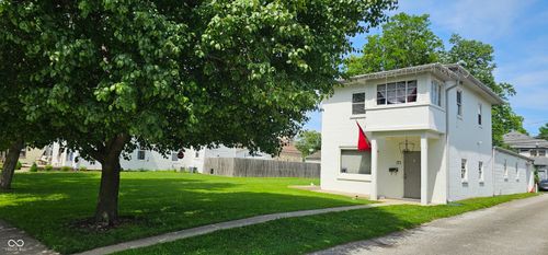 215 N Center St, Plainfield, IN, 46168-1118 | Card Image