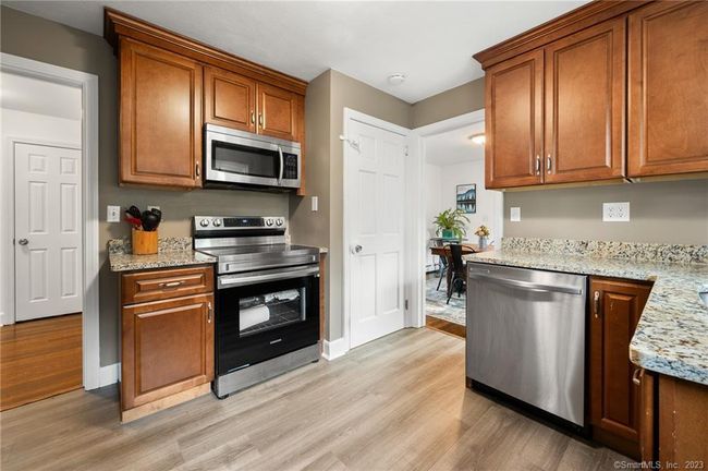 5 Senkow Dr, House other with 3 bedrooms, 2 bathrooms and null parking in Quaker Hill CT | Image 12