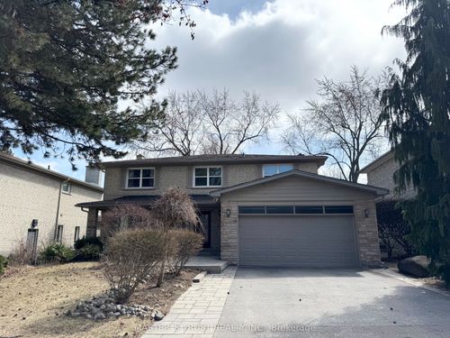 25 Cheval Dr, North York, ON, M3B1R5 | Card Image