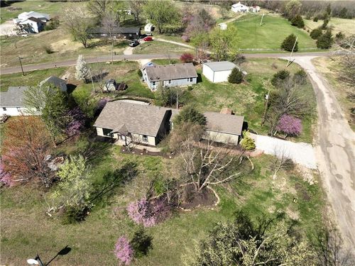 5183 Cherokee Ln, Mc Louth, KS, 66054-4167 | Card Image