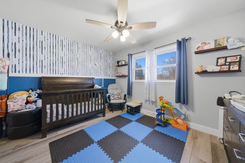 6 E Anchor Dr, Oswego, IL, 60543-8992 | Card Image