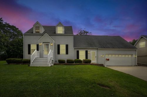 3168 S 97th Street, Milwaukee, WI, 53227 | Card Image