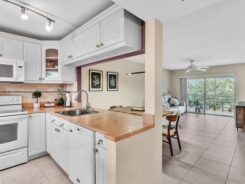 apt-302-3210 Holiday Springs Blvd, Margate, FL, 33063-5408 | Card Image