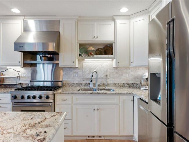 1303 E Point Dr, Townhouse with 3 bedrooms, 3 bathrooms and null parking in East Gull Lake MN | Image 10