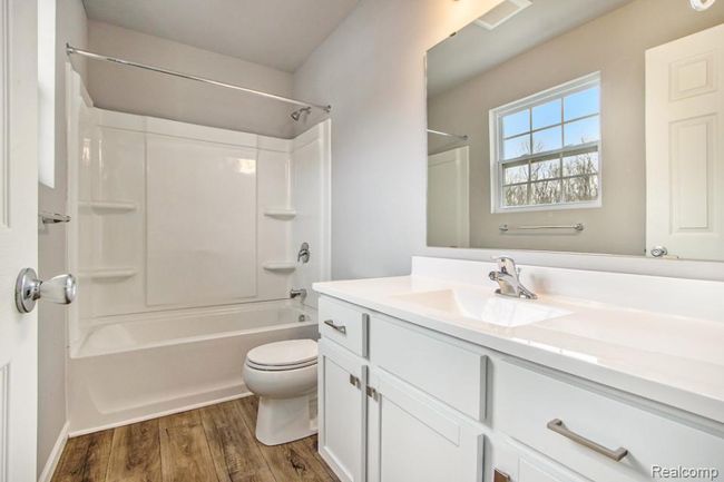 Stock photo- primary bath | Image 10