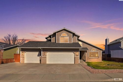 8818 W Grand Ronde Ave, Kennewick, WA, 99336-1091 | Card Image
