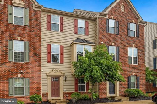 7109 Santa Cruz Pl, GAINESVILLE, VA, 20155-3330 | Card Image