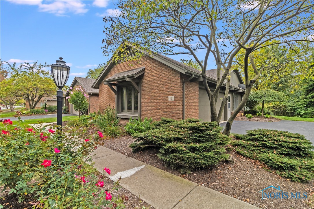 Wolf Ridge Dr, Holland, OH 43528