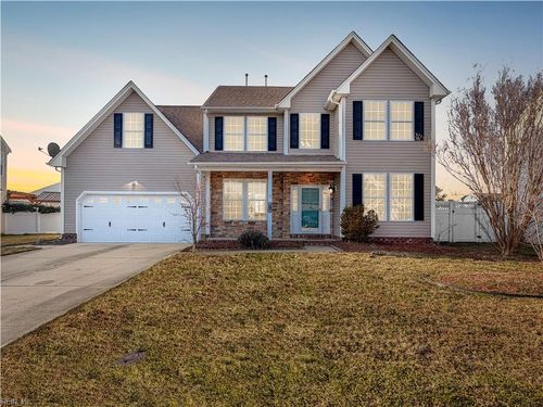 102 Lakes Edge Dr, Suffolk, VA, 23434-9224 | Card Image