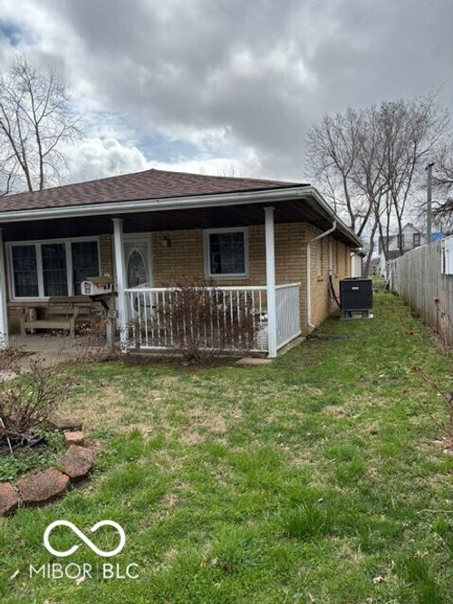 2263 Wallace Ave, Columbus, IN, 47201-6945 | Card Image