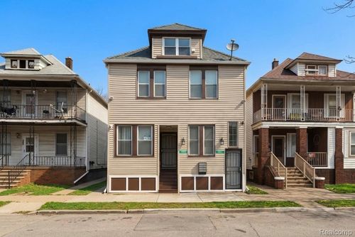 2029 Trowbridge St, Hamtramck, MI, 48212-4501 | Card Image