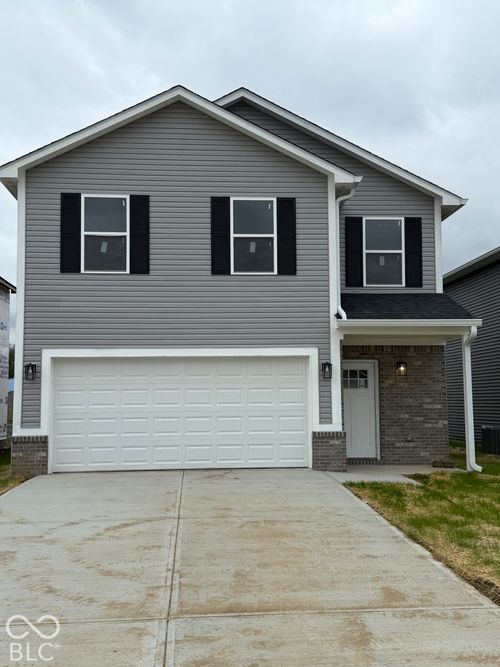 1076 Tomahawk Pl, Martinsville, IN, 46151-5029 | Card Image
