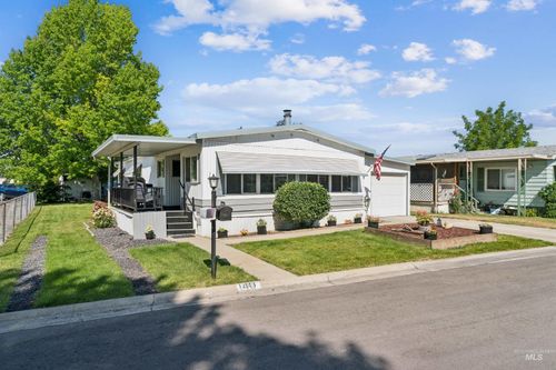 140 N Rainbow Dr, Boise, ID, 83713-8057 | Card Image