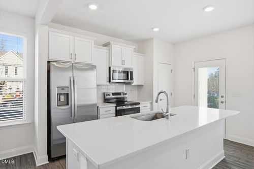 11 Wildflower Cir, Clayton, NC, 27520-4500 | Card Image