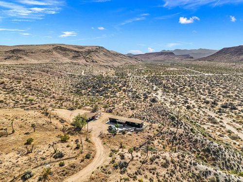 56367 Scandia Ln, Yucca Valley, CA, 92284-5075 | Card Image