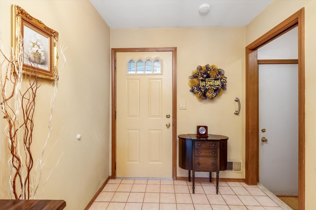 17047 Quarry St, House other with 3 bedrooms, 3 bathrooms and null parking in Riverview MI | Image 5