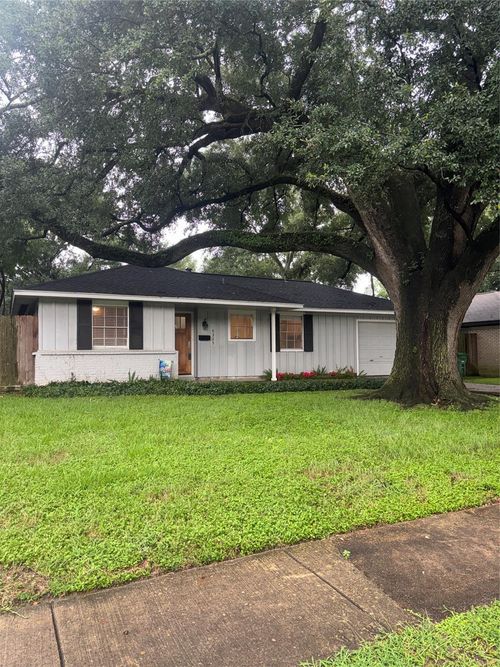 5325 Verdome Ln, Houston, TX, 77092-4227 | Card Image