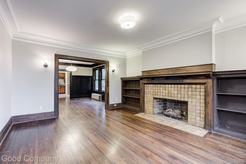 433 E Kirby St, Detroit, MI, 48202-4101 | Card Image