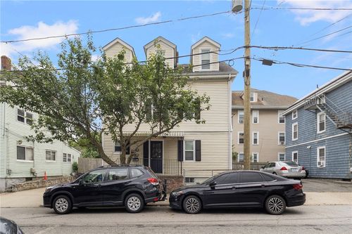 5 Trenton St, Providence, RI, 02906-3023 | Card Image