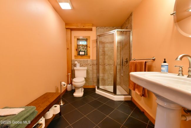 1370 Full Bath | Image 22