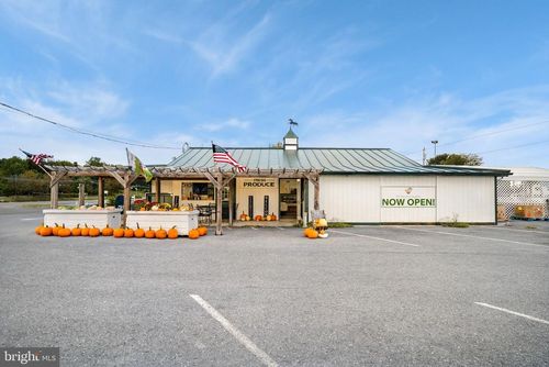 8204 John Mosby Hwy, Boyce, VA, 22620-2012 | Card Image