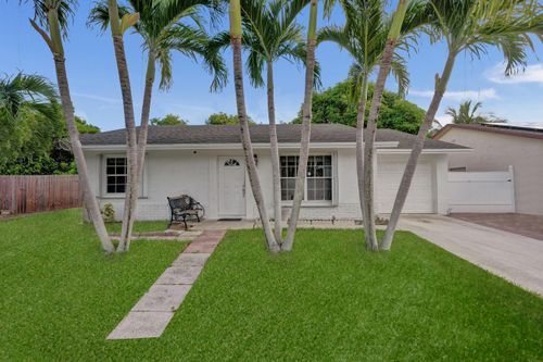 6134 Wauconda Way E, Lake Worth, FL, 33463-5866 | Card Image