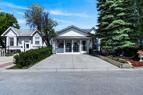 159 Fresno Pl Ne, Calgary, AB, T1Y6Y2 | Card Image