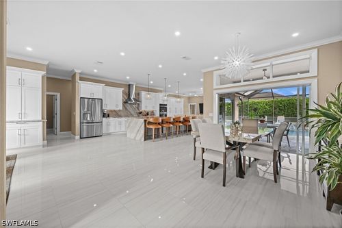 2035 Teagarden Ln, NAPLES, FL, 34110-1095 | Card Image
