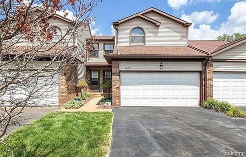 7171 Bluewater Dr, Clarkston, MI, 48348-4252 | Card Image