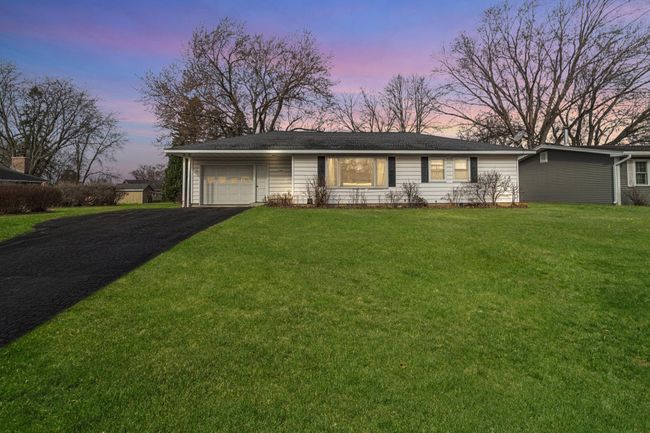 Assumable 2.75% Mortgage | Image 38