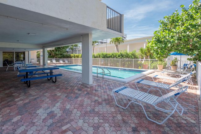 APT-2B - 3581 S Ocean Blvd, Condo with 1 bedrooms, 2 bathrooms and null parking in Palm Beach FL | Image 35
