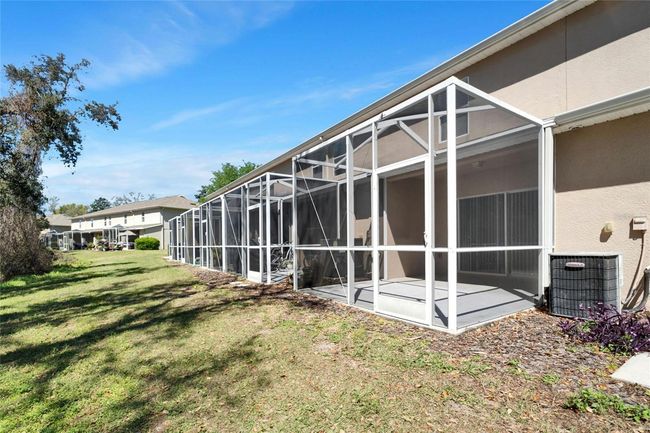 15787 Fishhawk Falls Dr, Townhouse with 2 bedrooms, 3 bathrooms and null parking in Lithia FL | Image 6