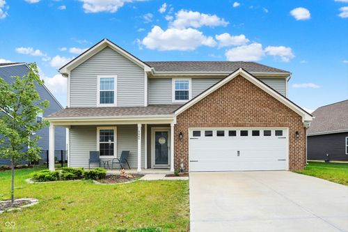 6645 Honeysuckle Way, Pendleton, IN, 46064-6404 | Card Image