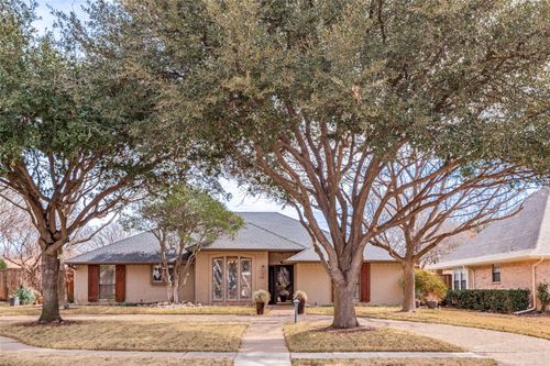 2521 Nature Bend Ln, Carrollton, TX, 75006-2004 | Card Image