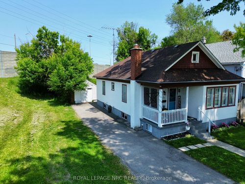 5 Trapnell St, Saint Catharines, ON, L2R1B1 | Card Image