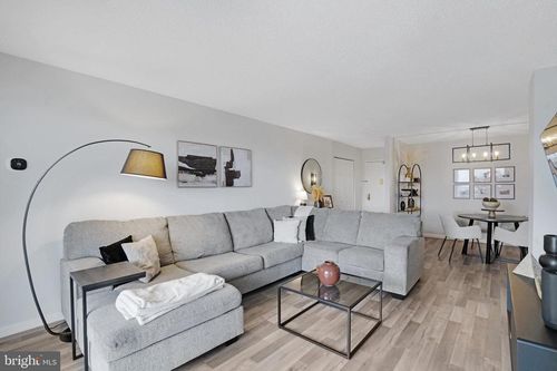 apt-1413-5300 Holmes Run Pkwy, ALEXANDRIA, VA, 22304-2845 | Card Image