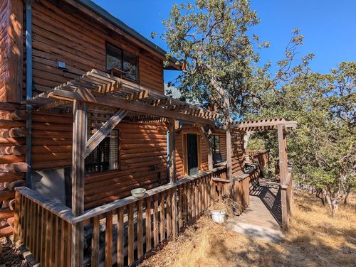 195 Timberlake Dr, Ashland, OR, 97520-9004 | Card Image