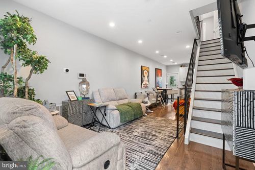 2607 Tulip St, PHILADELPHIA, PA, 19125-1815 | Card Image