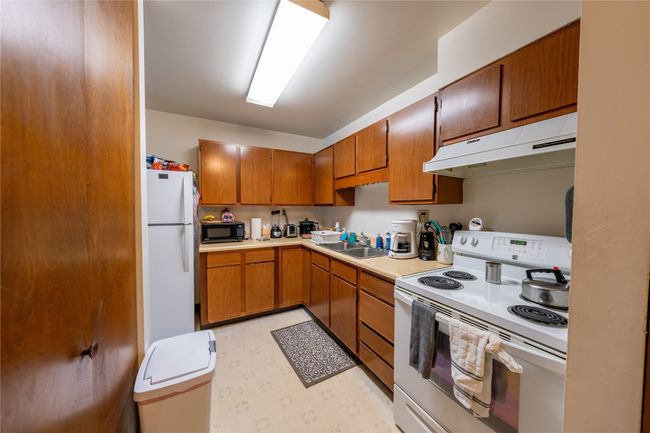 Two Bedroom Unit Kitchen | Image 25