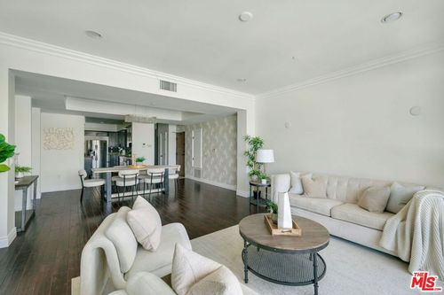 305-9049 Alcott St, Los Angeles, CA, 90035-3488 | Card Image