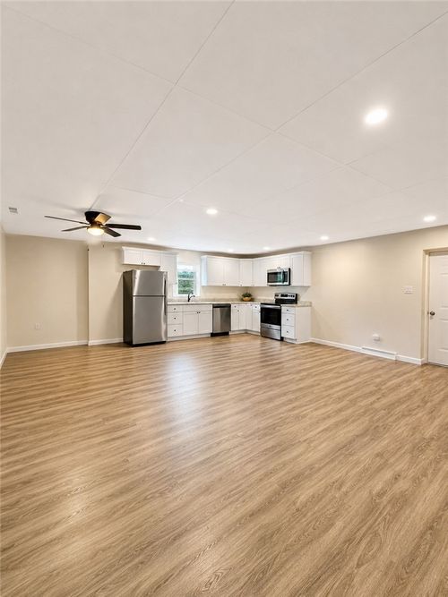 4-484 3rd St, Beaver, PA, 15009-2268 | Card Image