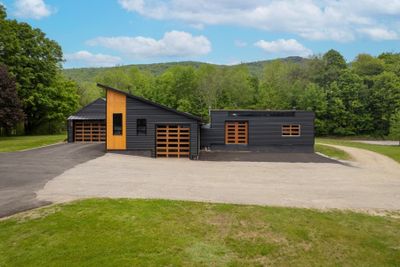 887-ANDAMP-907 - 887 Townline Road, House other with 4 bedrooms, 2 bathrooms and null parking in Mendon VT | Image 2