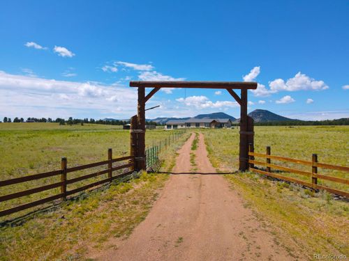 1925 Doe Valley Rd, Guffey, CO, 80820-9718 | Card Image