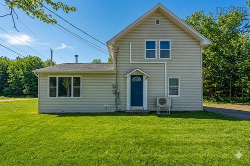 4168 1 Highway, South Berwick, NS, B0P1E0 | Card Image