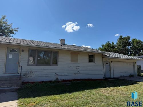 101 W Park Ave Avenue, Fort Pierre, SD, 57501 | Card Image