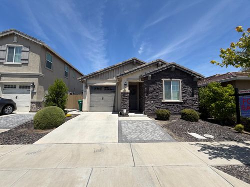 2723 Carnation Way, Lodi, CA, 95242-4699 | Card Image