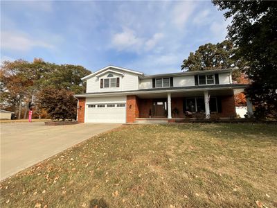 1025 Cardinal Drive, House other with 4 bedrooms, 4 bathrooms and null parking in Effingham IL | Image 2