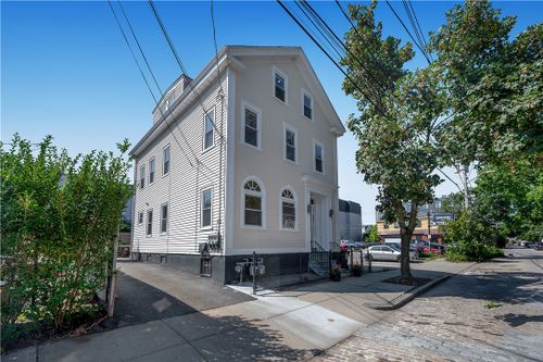 436 W Fountain St, Providence, RI, 02903-3516 | Card Image